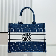 Christian Dior Shopping Bags